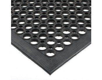 Foto - Černá gumová olejivzdorná protiskluzová protiúnavová průmyslová modulární rohož - 150 x 90 x 1,25 cm