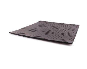 Foto - Rýhovaná pryžová podlahovina Checker SBR 65°Sh 3x1500x10000 mm - role 15 m2