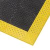 Foto - Černá plastová rohož Cushion Lok HD Solid, Grip Step - 107 x 183 x 2,2 cm