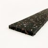 Foto - Černo-bílo-červená gumová soklová podlahová lišta FLOMA FitFlo SF1050 - 200 x 7 cm a tloušťka 0,8 cm