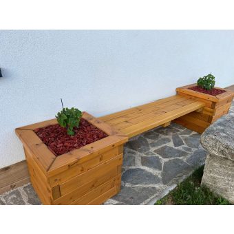 Květinová lavička